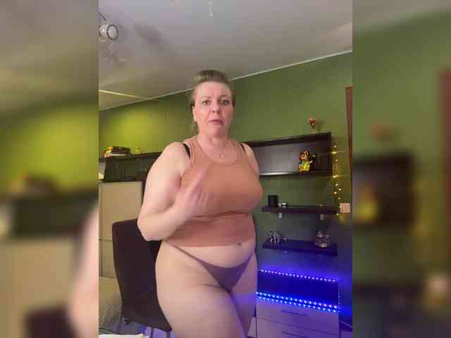 Veronika_Gold webcam