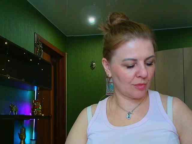 Veronika_Gold webcam