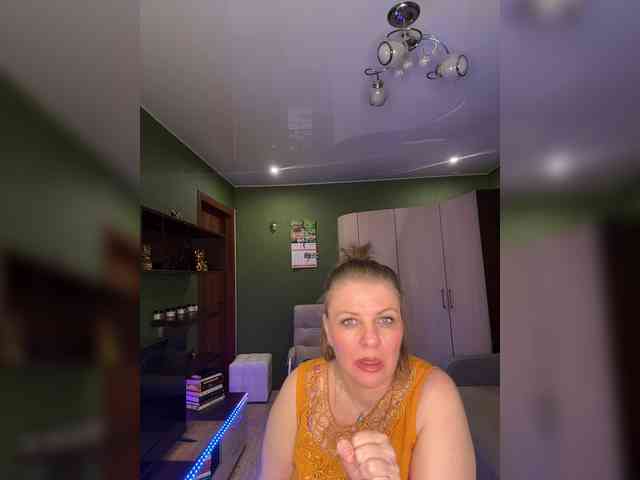 Veronika_Gold webcam