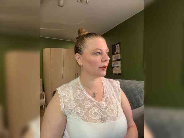 Veronika_Gold webcam
