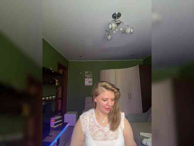 Veronika_Gold webcam