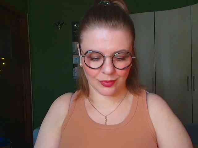 Veronika_Gold webcam