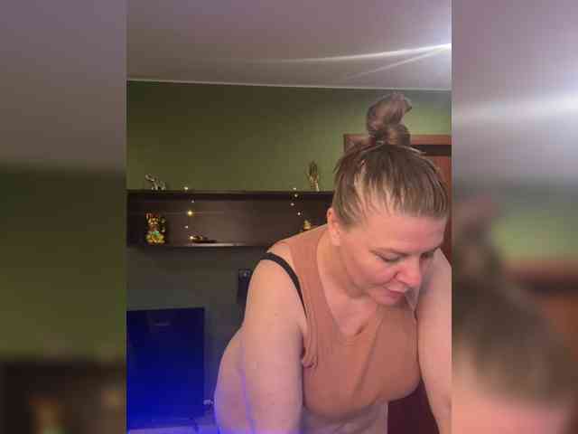 Veronika_Gold webcam