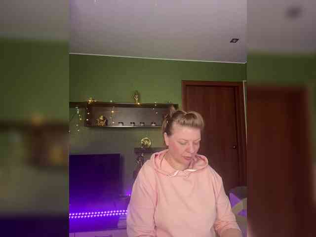 Veronika_Gold webcam