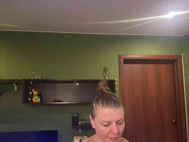 Veronika_Gold webcam