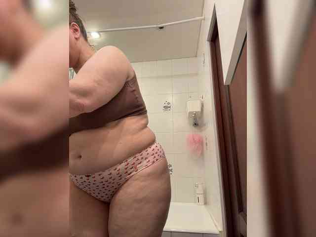 Veronika_Gold webcam