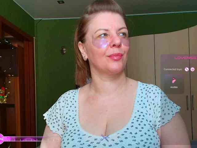 Veronika_Gold webcam