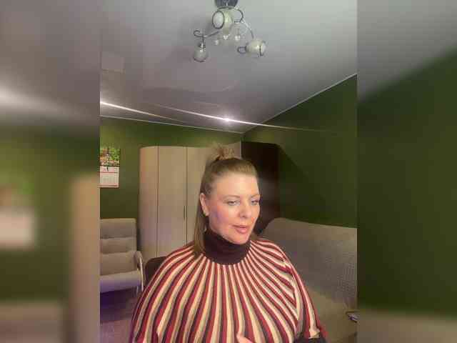 Veronika_Gold webcam