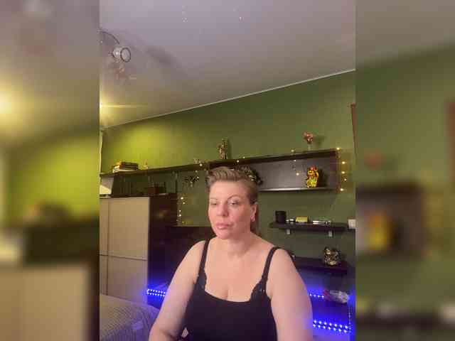 Veronika_Gold webcam