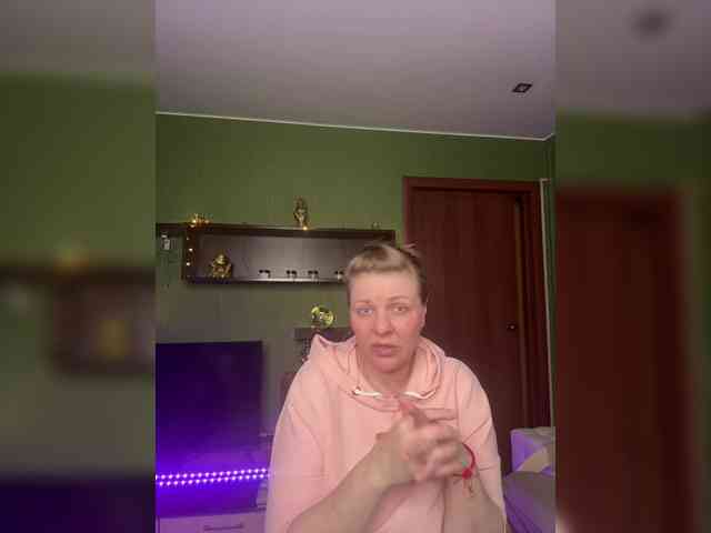 Veronika_Gold webcam