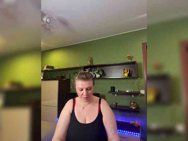 Veronika_Gold webcam