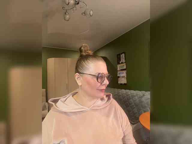 Veronika_Gold webcam