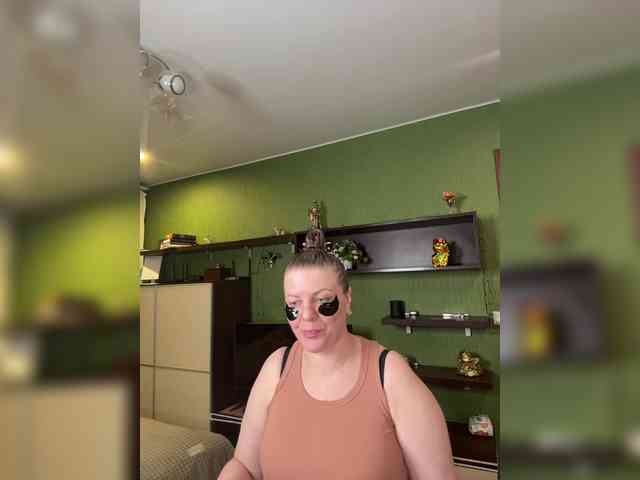 Veronika_Gold webcam