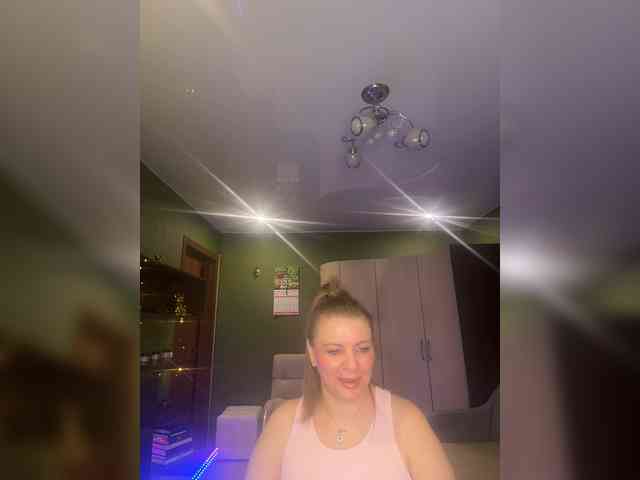 Veronika_Gold webcam