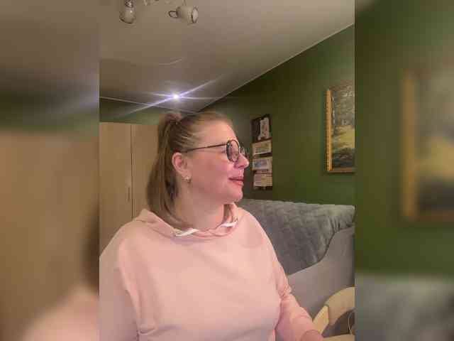 Veronika_Gold webcam