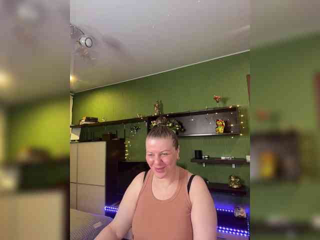 Veronika_Gold webcam