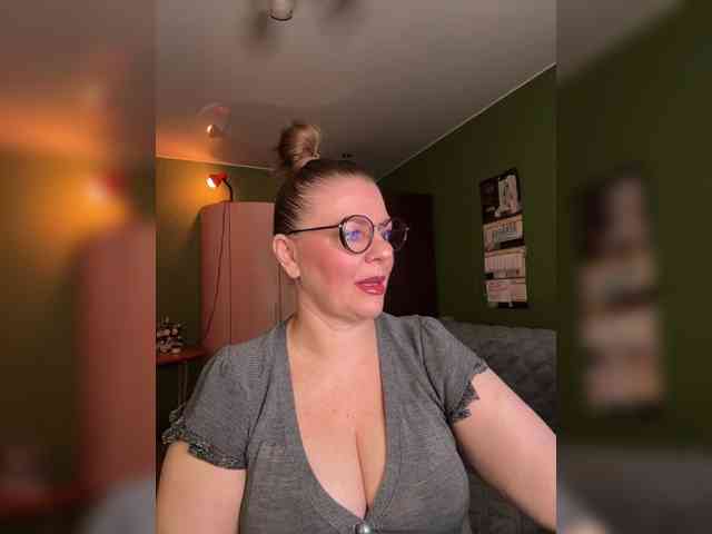 Veronika_Gold webcam