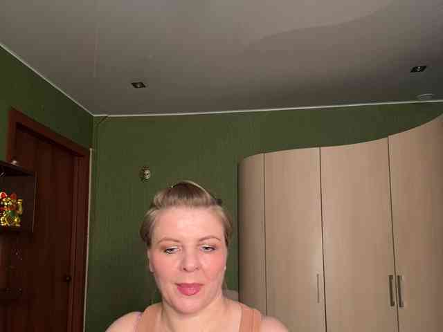 Veronika_Gold webcam