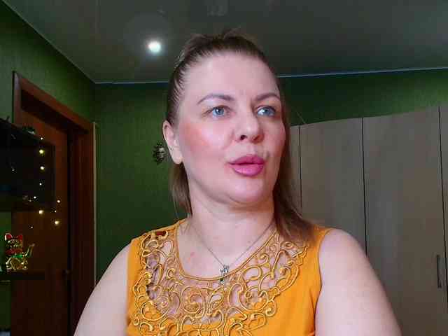 Veronika_Gold webcam