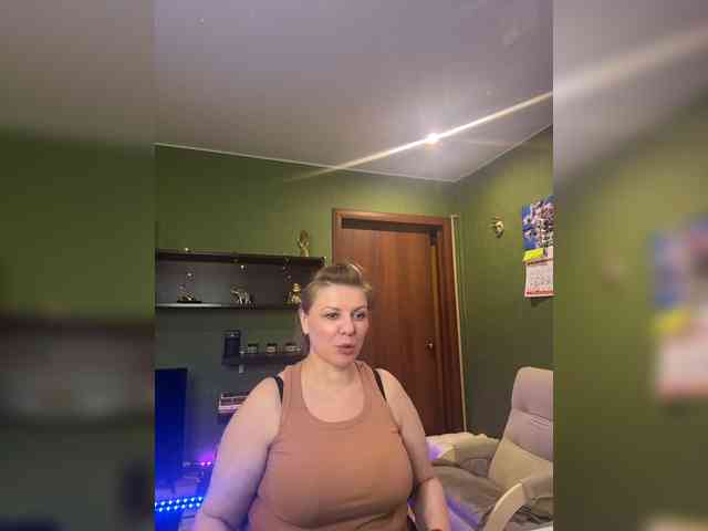 Veronika_Gold webcam