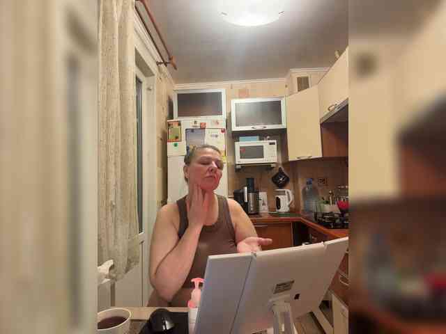 Veronika_Gold webcam