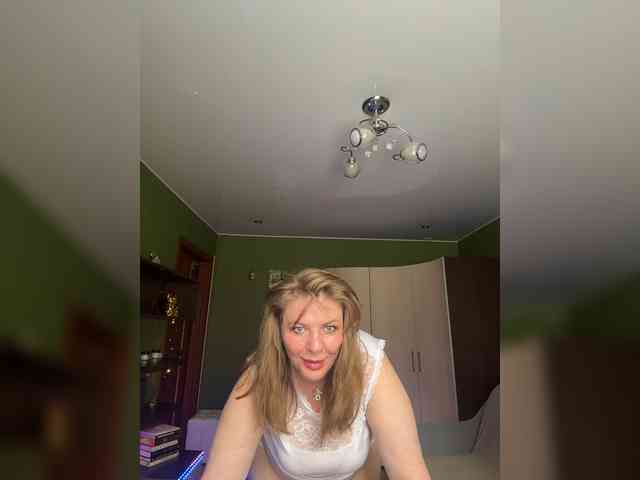 Veronika_Gold webcam