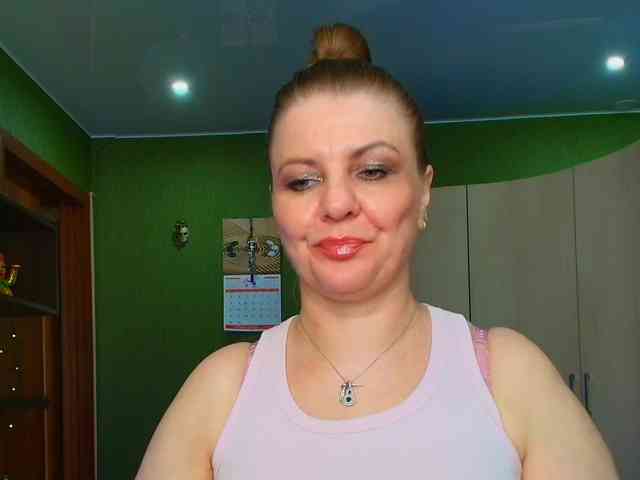 Veronika_Gold webcam