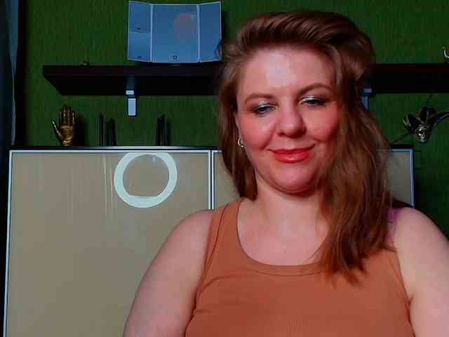 Veronika_Gold webcam