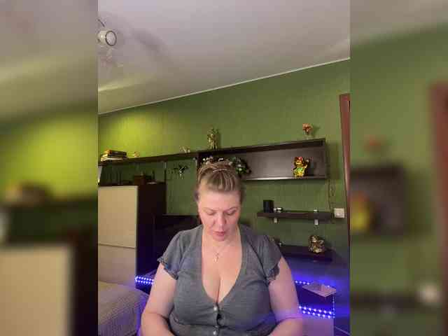Veronika_Gold webcam