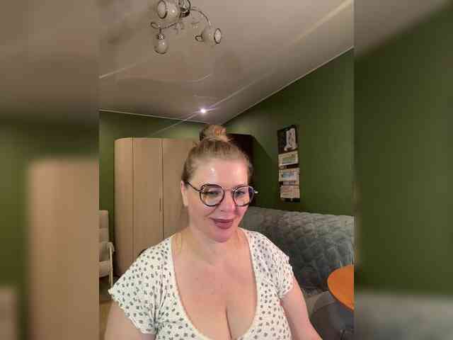 Veronika_Gold webcam