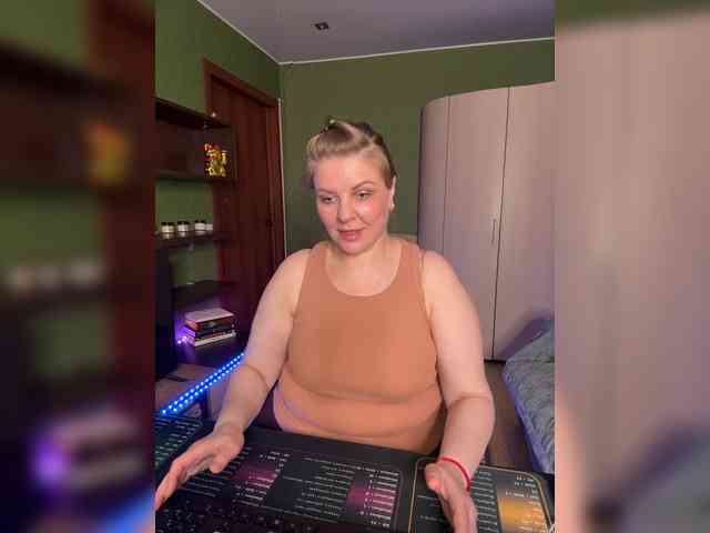 Veronika_Gold webcam