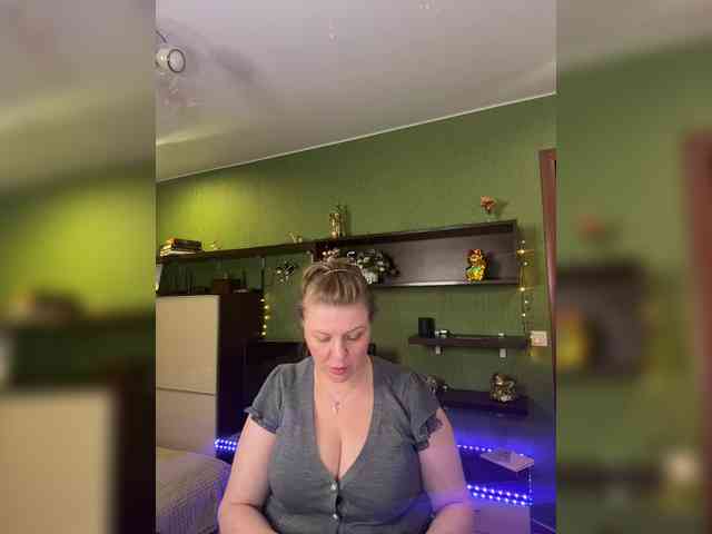 Veronika_Gold webcam