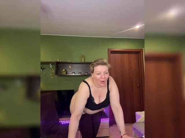 Veronika_Gold webcam
