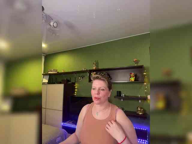 Veronika_Gold webcam