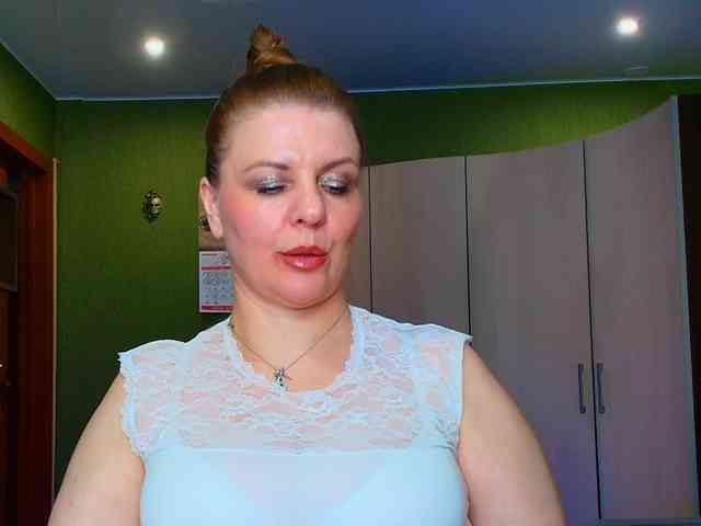 Veronika_Gold webcam