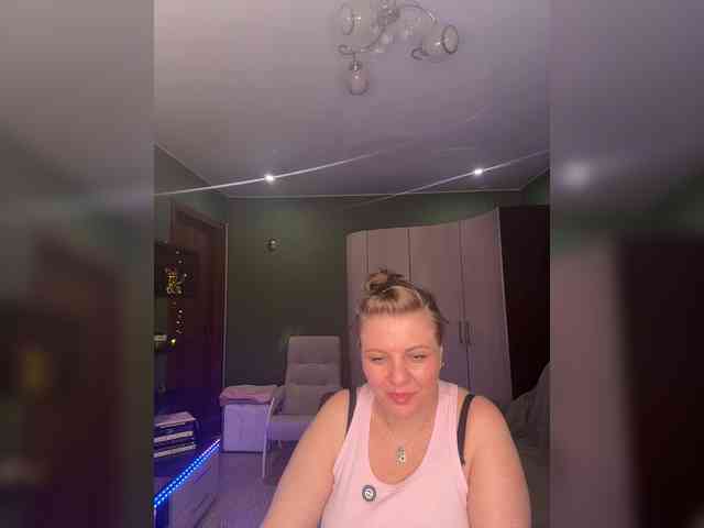 Veronika_Gold webcam