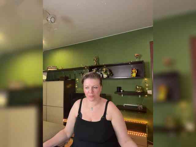 Veronika_Gold webcam