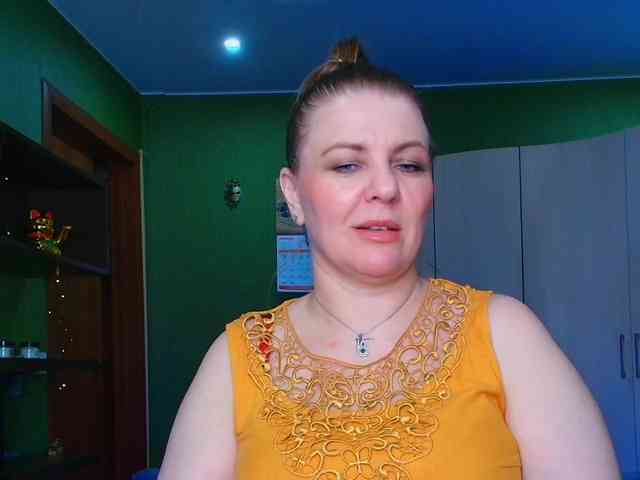 Veronika_Gold webcam