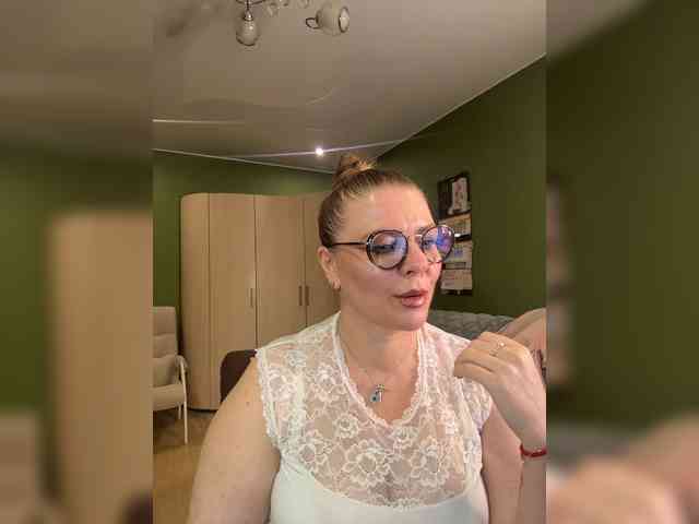 Veronika_Gold webcam