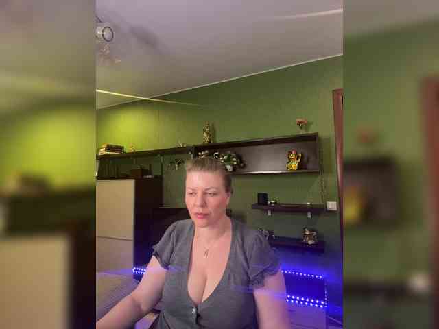 Veronika_Gold webcam