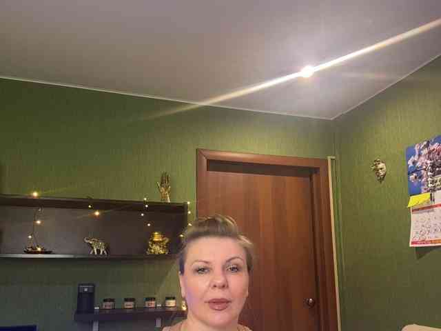 Veronika_Gold webcam