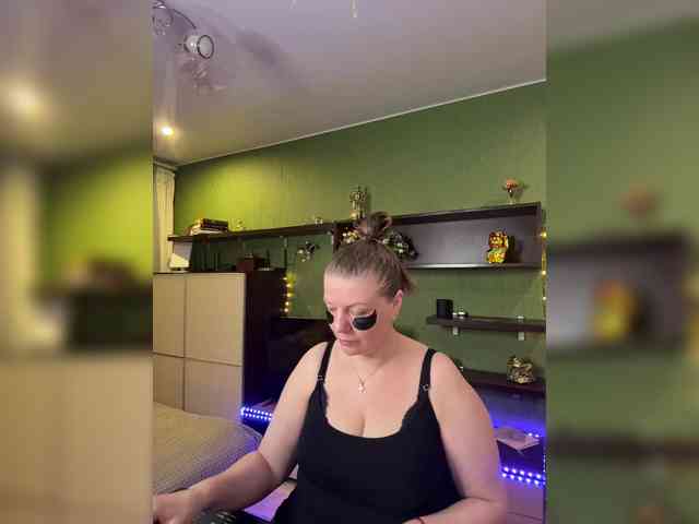 Veronika_Gold webcam