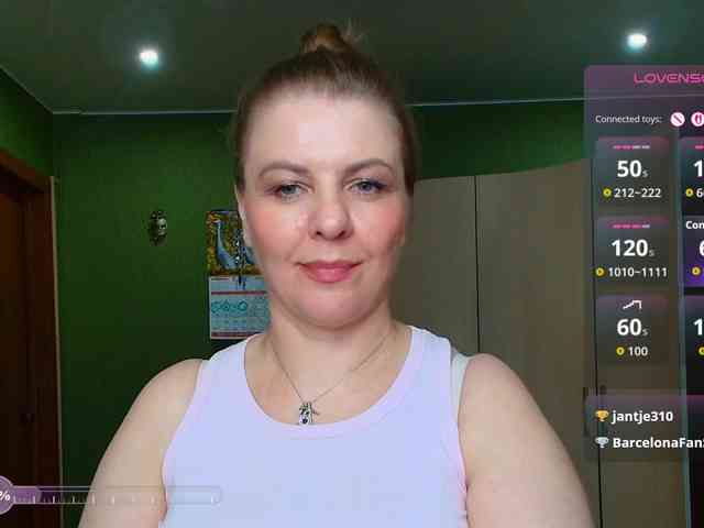 Veronika_Gold webcam