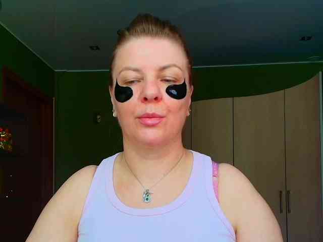 Veronika_Gold webcam