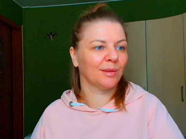 Veronika_Gold webcam