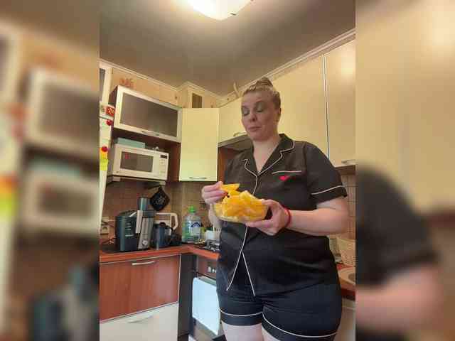 Veronika_Gold webcam