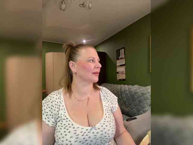 Veronika_Gold webcam
