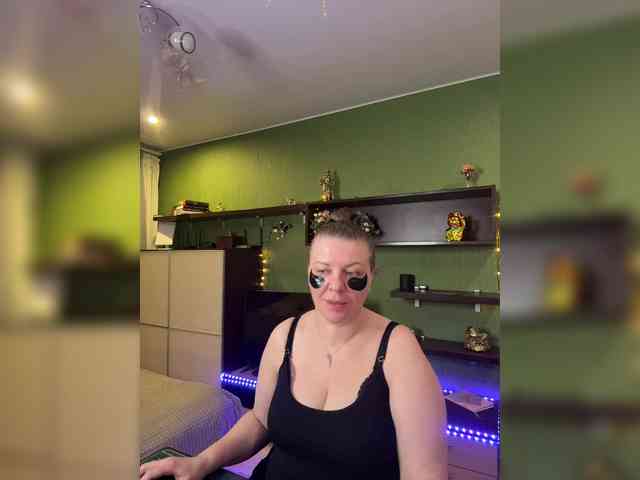 Veronika_Gold webcam