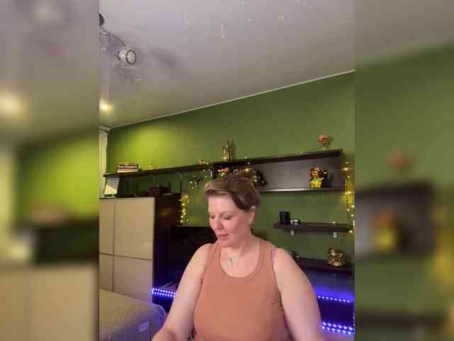 Veronika_Gold webcam