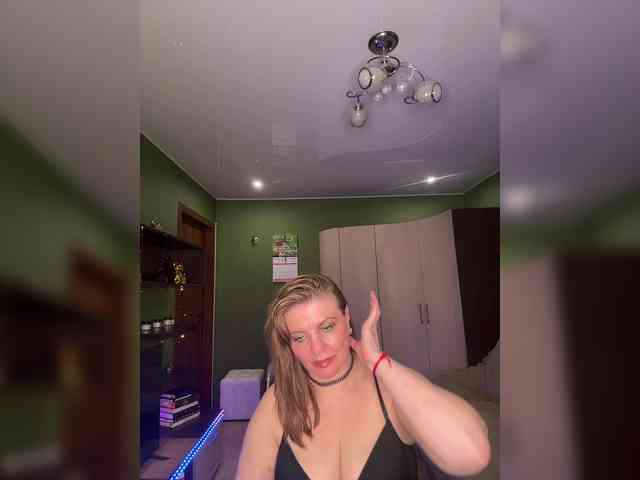 Veronika_Gold webcam